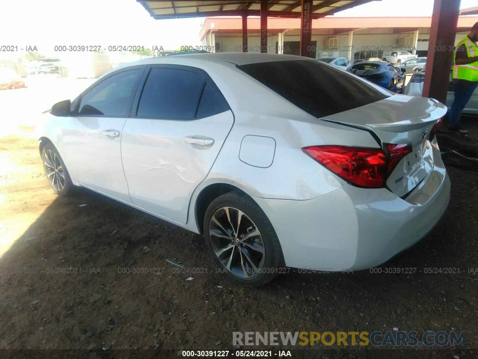 3 Photograph of a damaged car 5YFBURHE3KP887412 TOYOTA COROLLA 2019