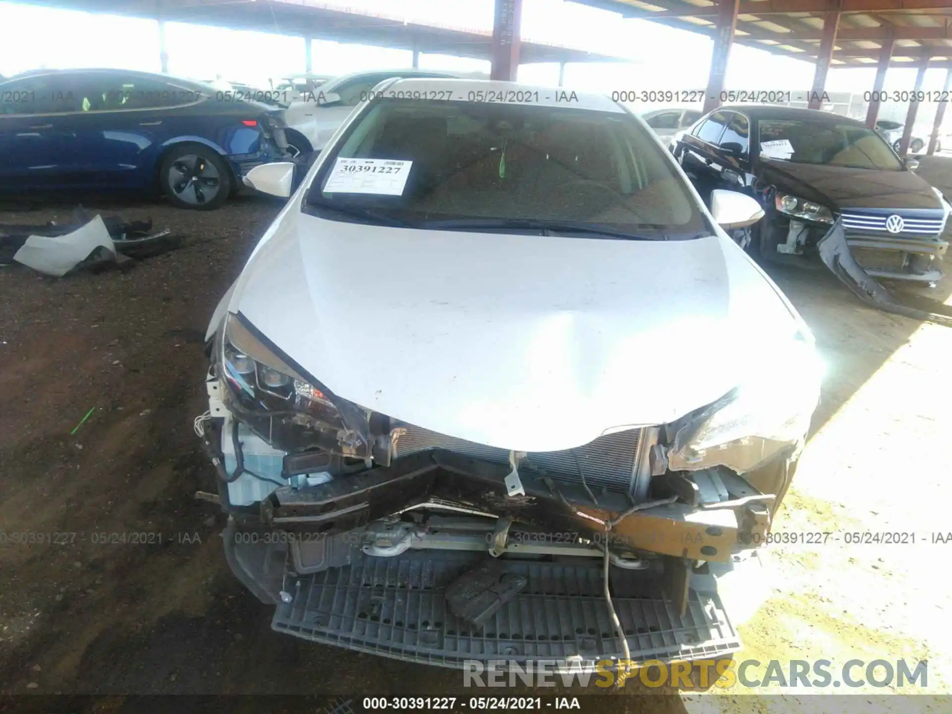 6 Photograph of a damaged car 5YFBURHE3KP887412 TOYOTA COROLLA 2019