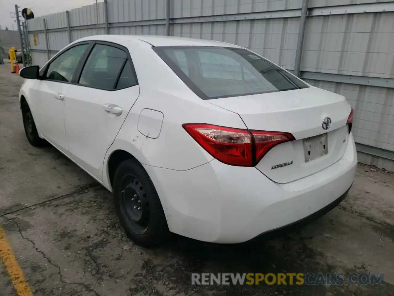 3 Photograph of a damaged car 5YFBURHE3KP887426 TOYOTA COROLLA 2019