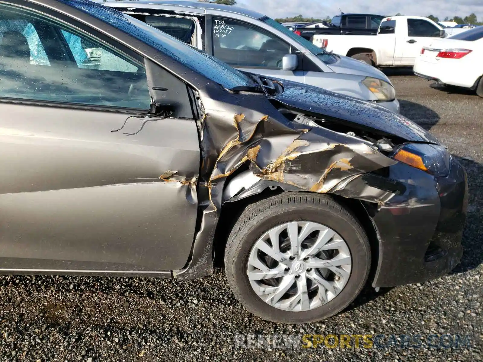 9 Photograph of a damaged car 5YFBURHE3KP888253 TOYOTA COROLLA 2019