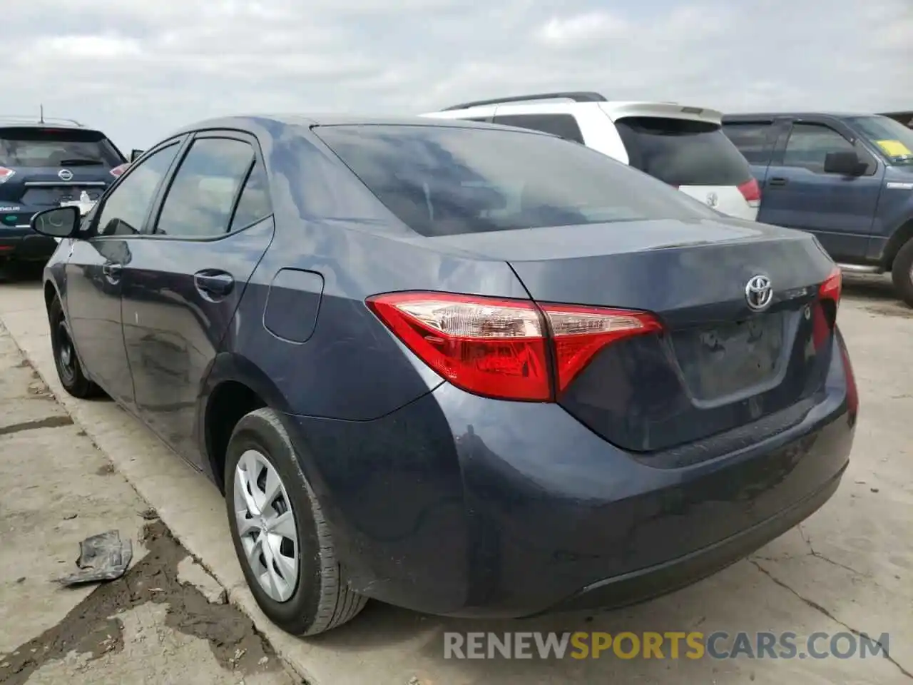 3 Photograph of a damaged car 5YFBURHE3KP888589 TOYOTA COROLLA 2019