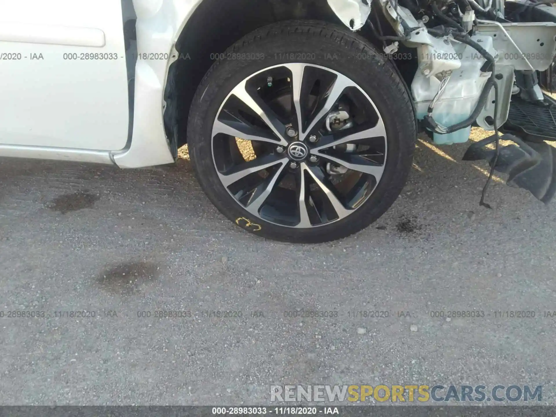 15 Photograph of a damaged car 5YFBURHE3KP889841 TOYOTA COROLLA 2019