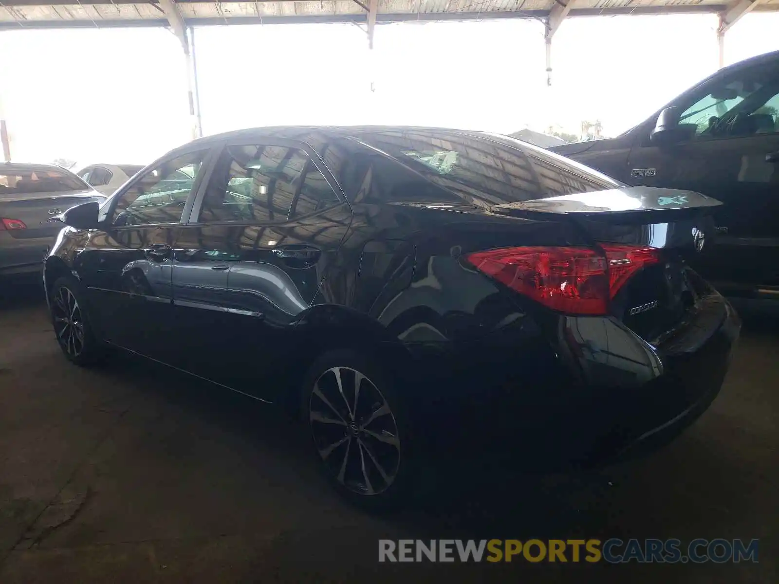 3 Photograph of a damaged car 5YFBURHE3KP889905 TOYOTA COROLLA 2019