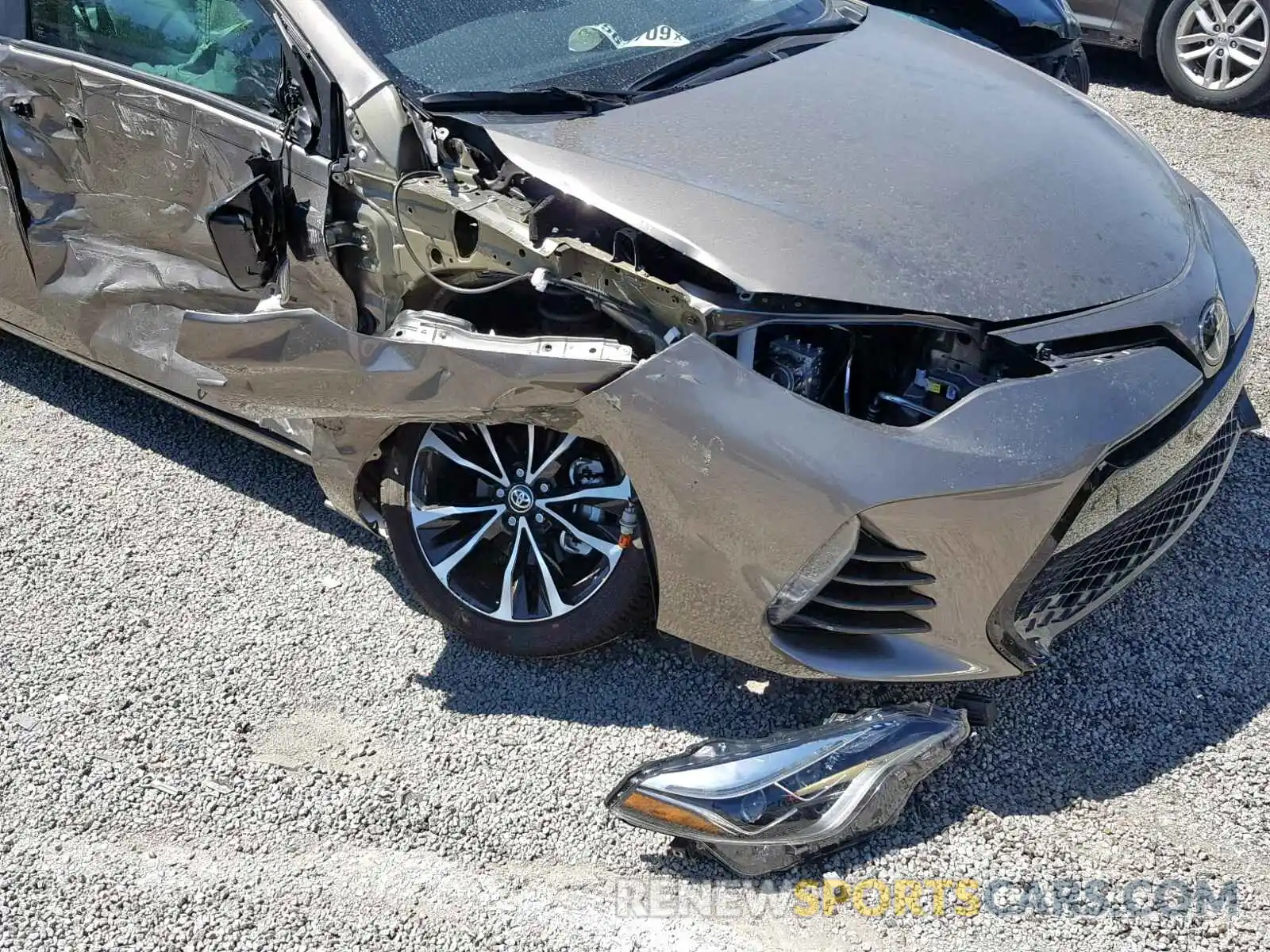 9 Photograph of a damaged car 5YFBURHE3KP890150 TOYOTA COROLLA 2019