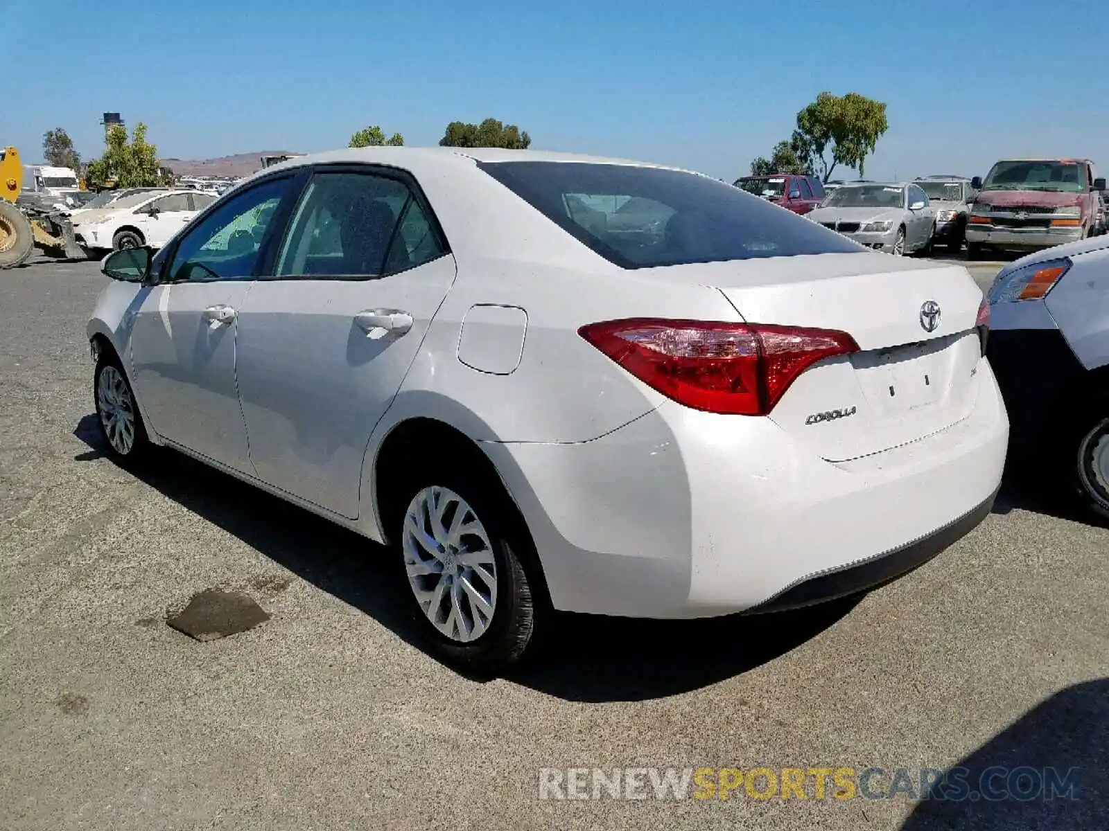 3 Photograph of a damaged car 5YFBURHE3KP890391 TOYOTA COROLLA 2019