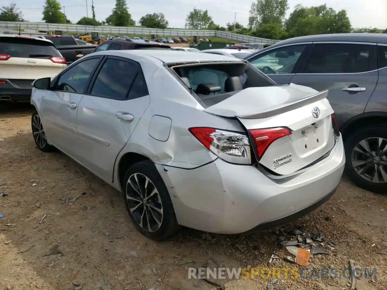 3 Photograph of a damaged car 5YFBURHE3KP891752 TOYOTA COROLLA 2019