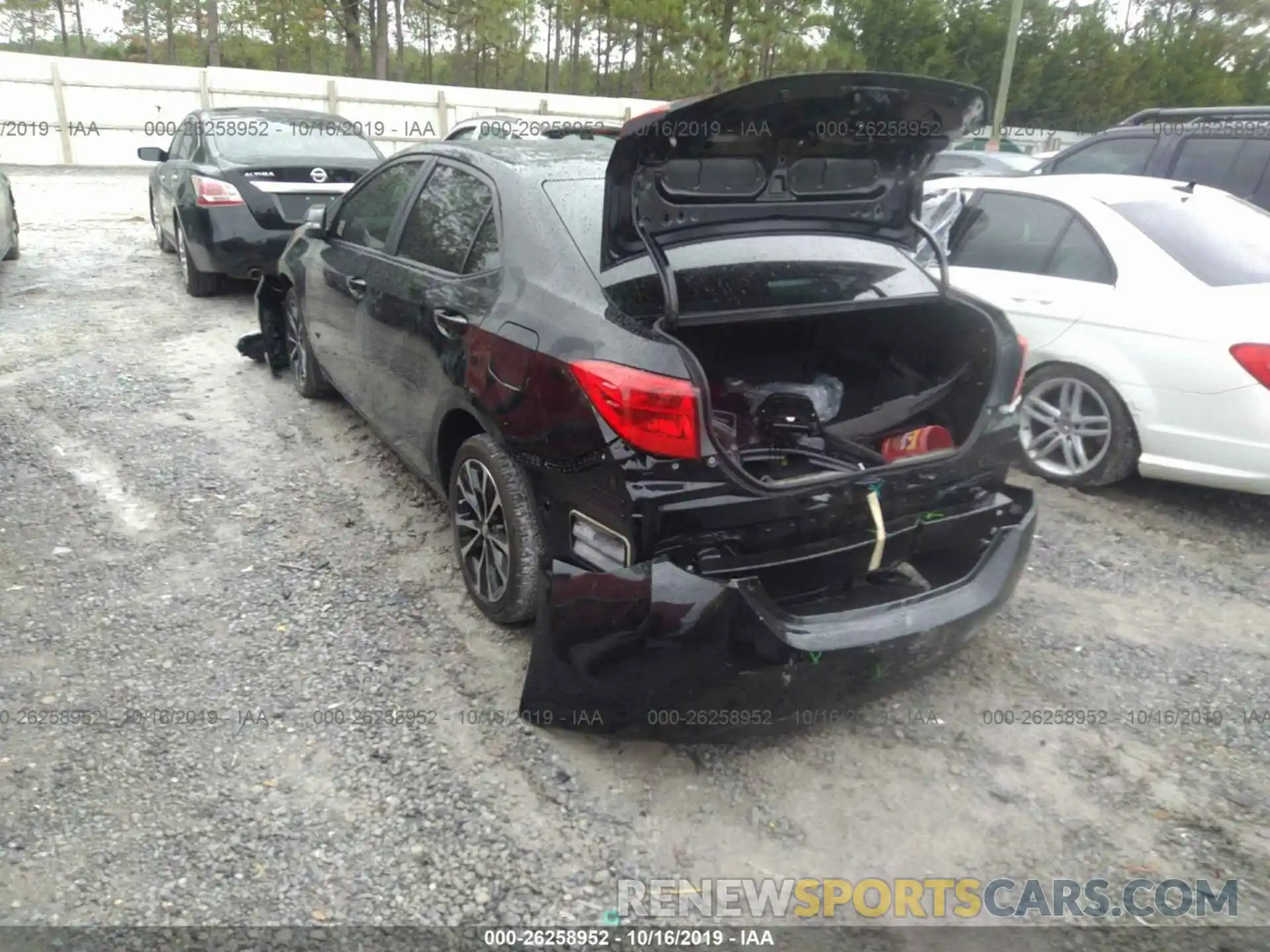 3 Photograph of a damaged car 5YFBURHE3KP891931 TOYOTA COROLLA 2019