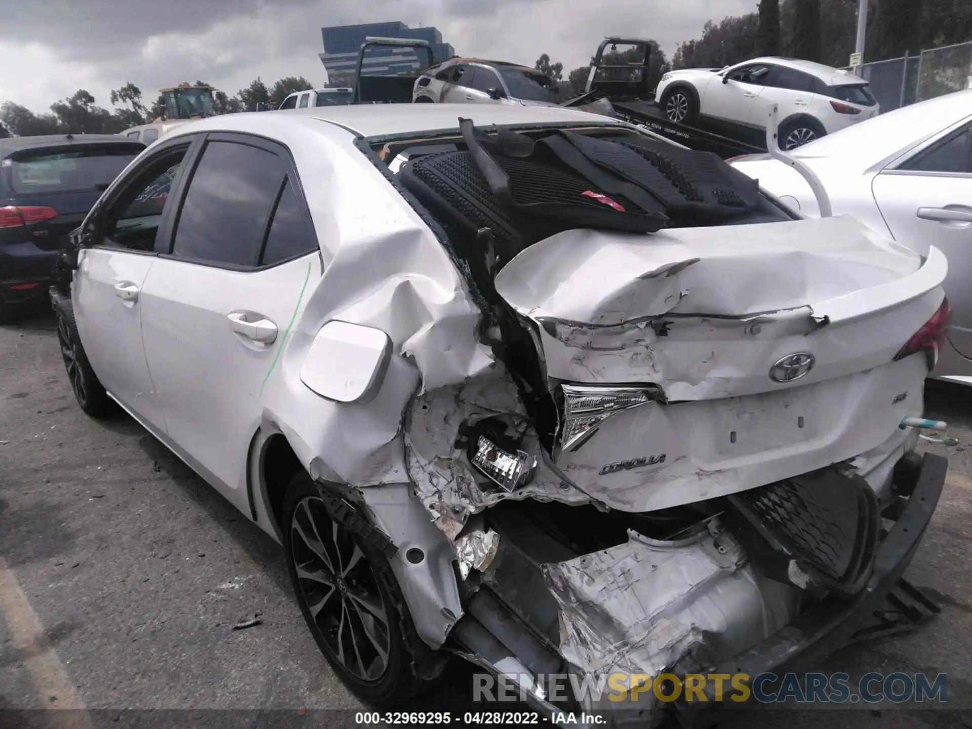 3 Photograph of a damaged car 5YFBURHE3KP892397 TOYOTA COROLLA 2019