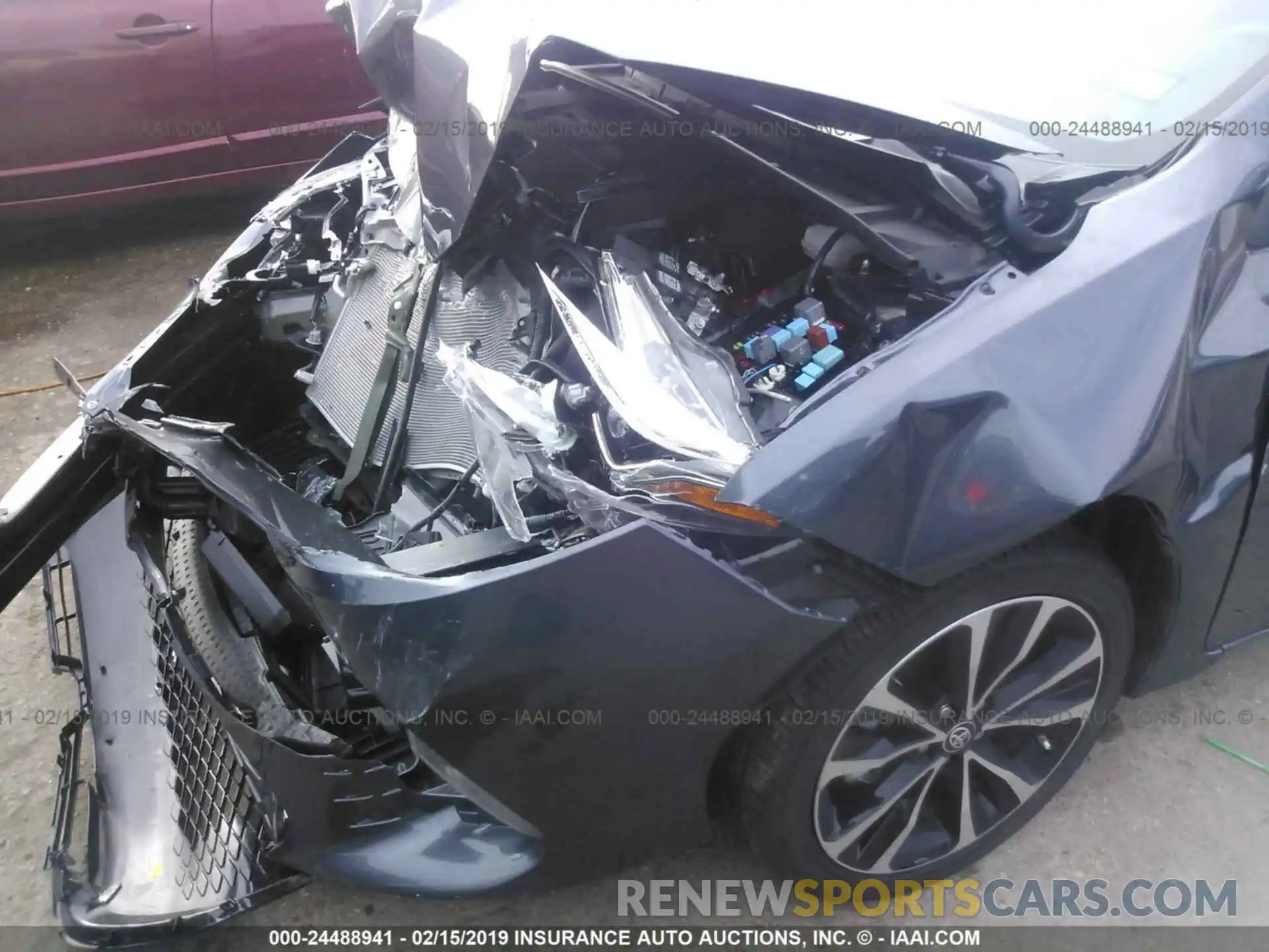 6 Photograph of a damaged car 5YFBURHE3KP892402 TOYOTA COROLLA 2019