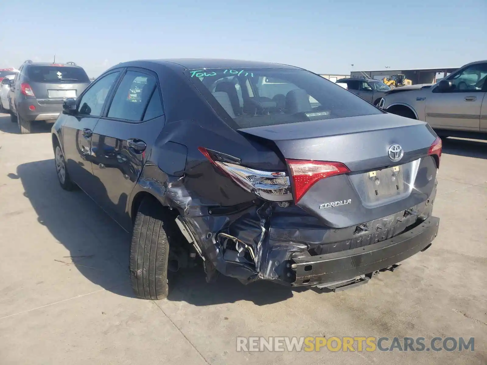 3 Photograph of a damaged car 5YFBURHE3KP892934 TOYOTA COROLLA 2019