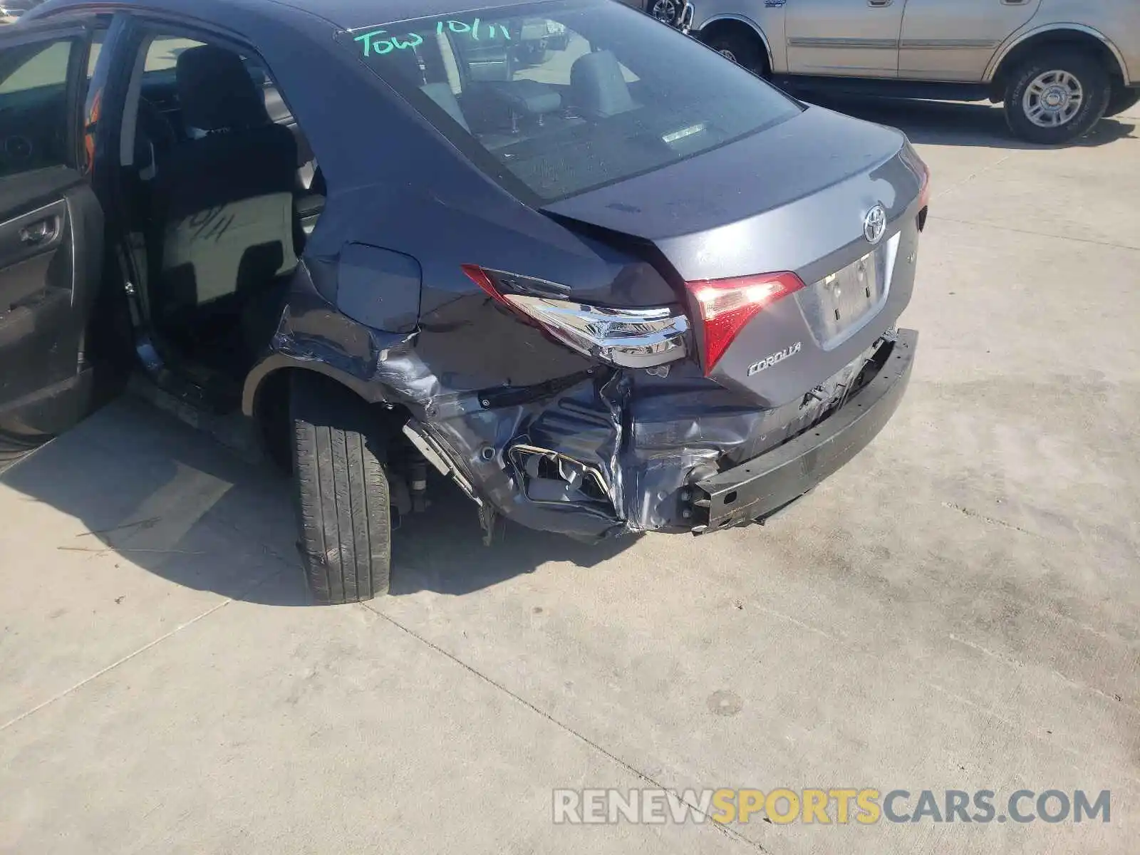 9 Photograph of a damaged car 5YFBURHE3KP892934 TOYOTA COROLLA 2019