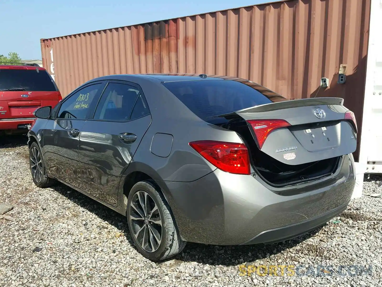 3 Photograph of a damaged car 5YFBURHE3KP893033 TOYOTA COROLLA 2019