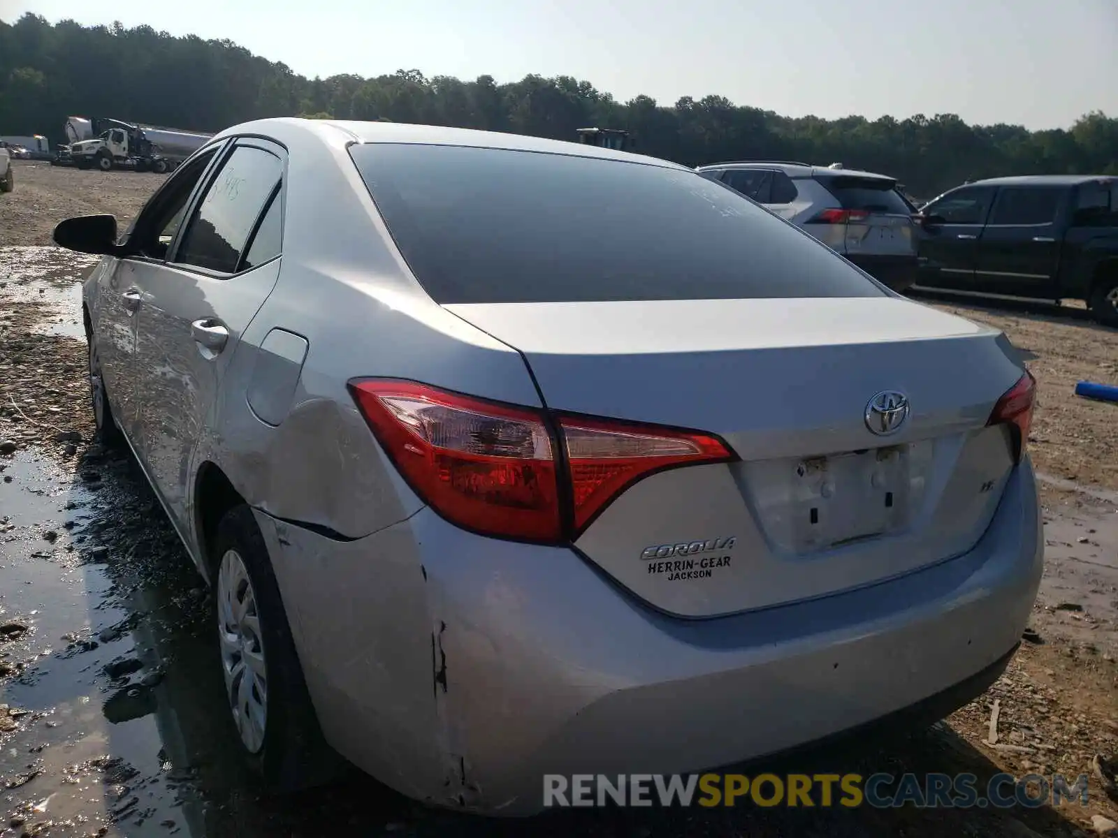 3 Photograph of a damaged car 5YFBURHE3KP893145 TOYOTA COROLLA 2019