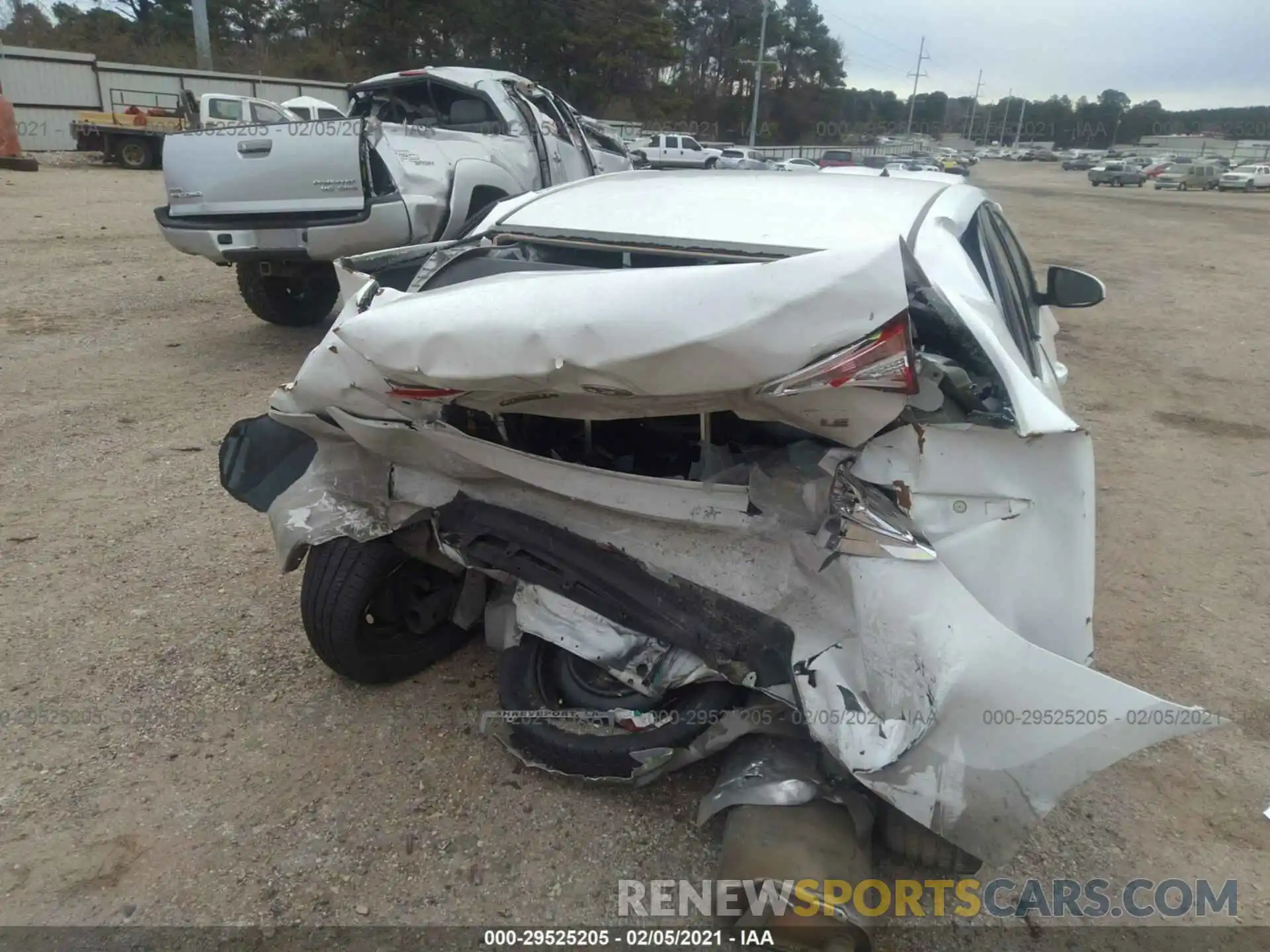 6 Photograph of a damaged car 5YFBURHE3KP893226 TOYOTA COROLLA 2019