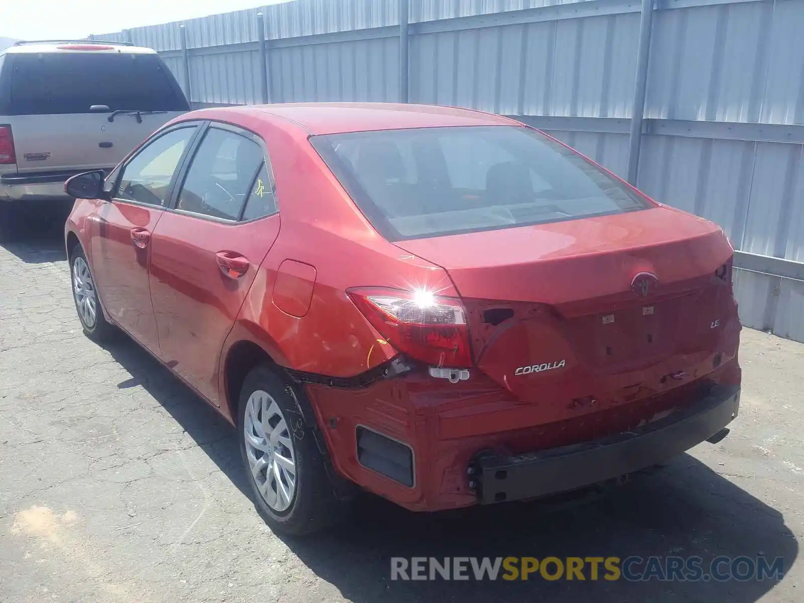 3 Photograph of a damaged car 5YFBURHE3KP893369 TOYOTA COROLLA 2019