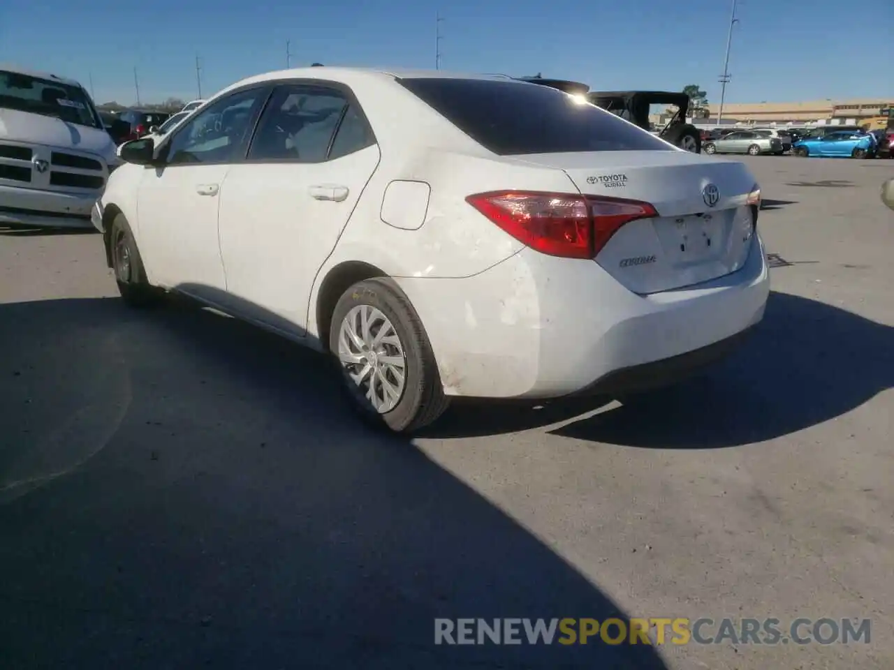 3 Photograph of a damaged car 5YFBURHE3KP894215 TOYOTA COROLLA 2019