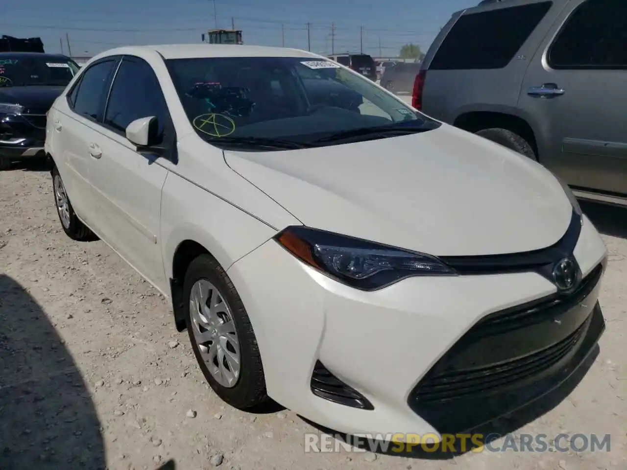 1 Photograph of a damaged car 5YFBURHE3KP894974 TOYOTA COROLLA 2019