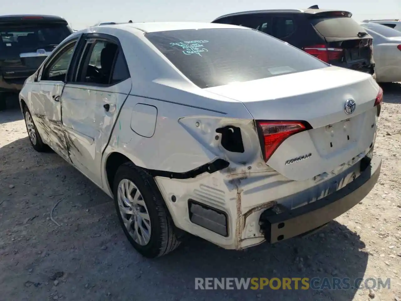 3 Photograph of a damaged car 5YFBURHE3KP894974 TOYOTA COROLLA 2019