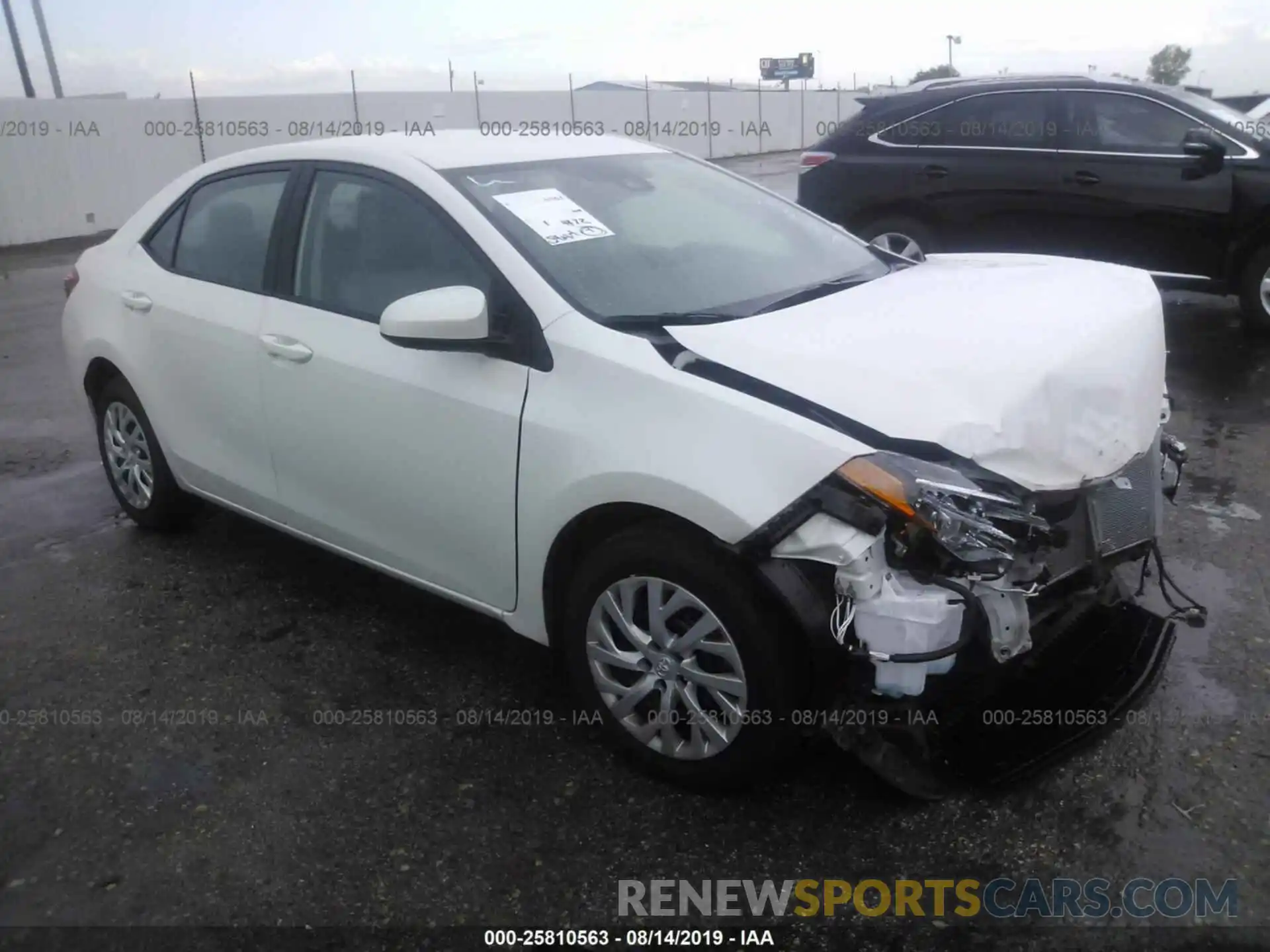 1 Photograph of a damaged car 5YFBURHE3KP895168 TOYOTA COROLLA 2019