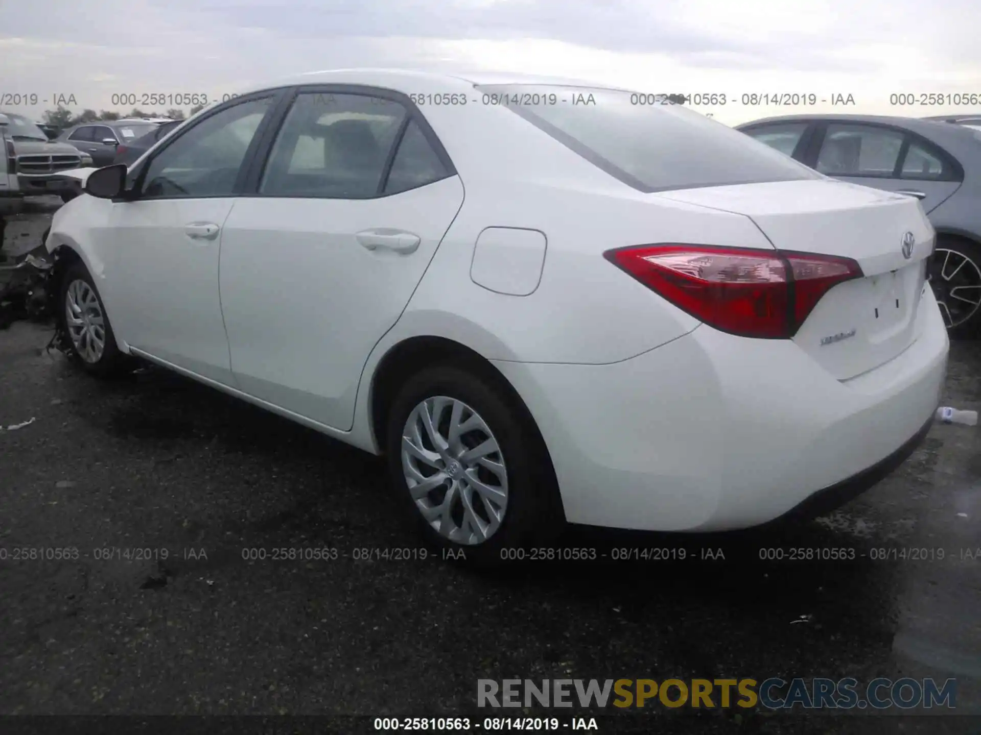 3 Photograph of a damaged car 5YFBURHE3KP895168 TOYOTA COROLLA 2019