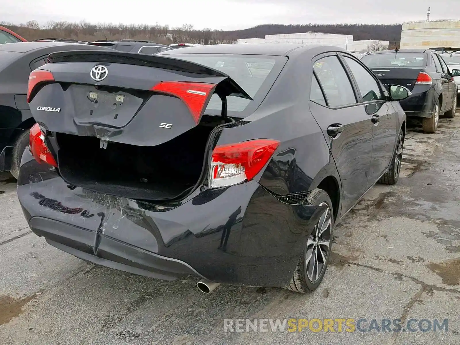 4 Photograph of a damaged car 5YFBURHE3KP895560 TOYOTA COROLLA 2019