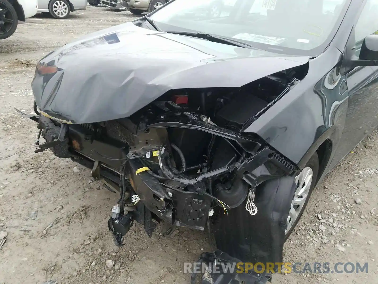 9 Photograph of a damaged car 5YFBURHE3KP895736 TOYOTA COROLLA 2019