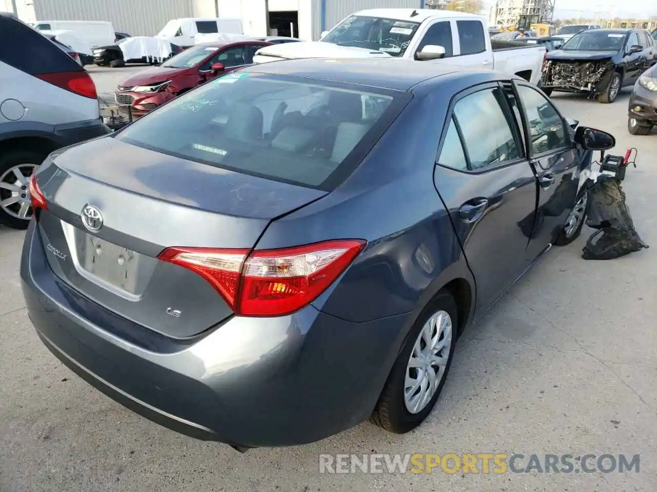 4 Photograph of a damaged car 5YFBURHE3KP896031 TOYOTA COROLLA 2019