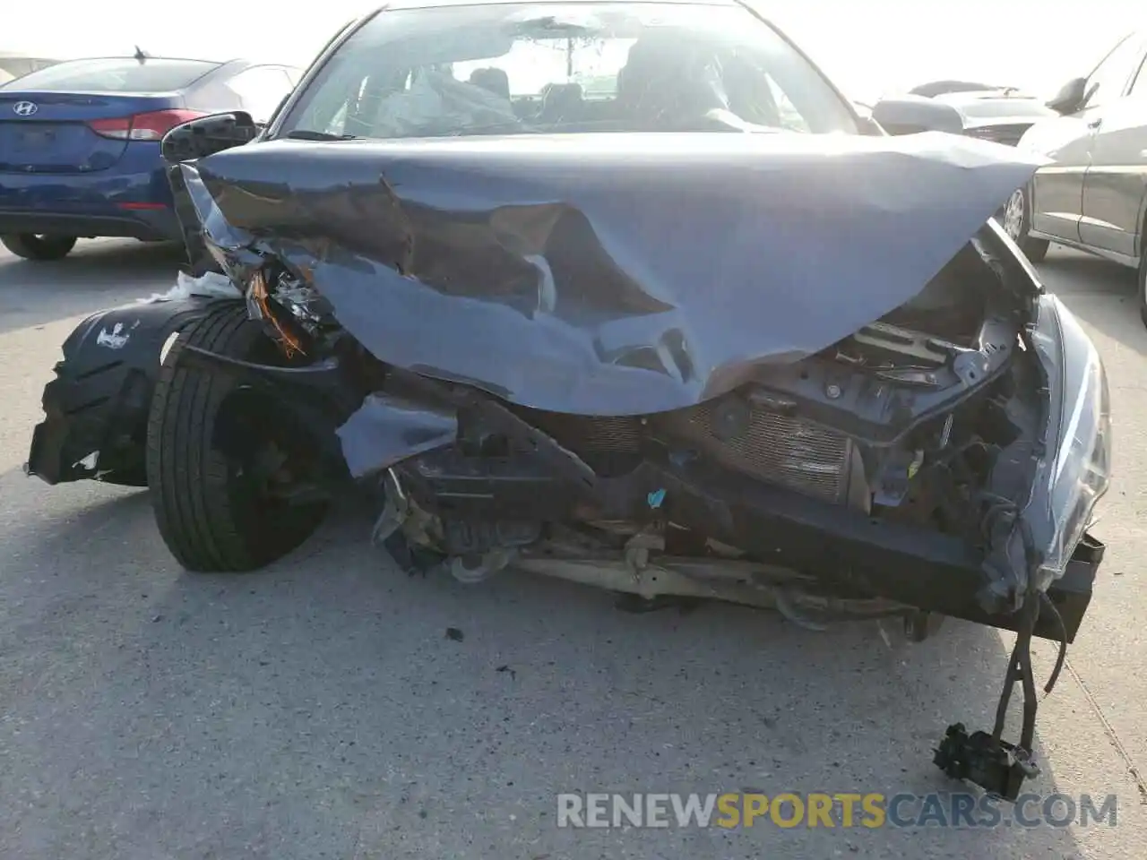 9 Photograph of a damaged car 5YFBURHE3KP896031 TOYOTA COROLLA 2019