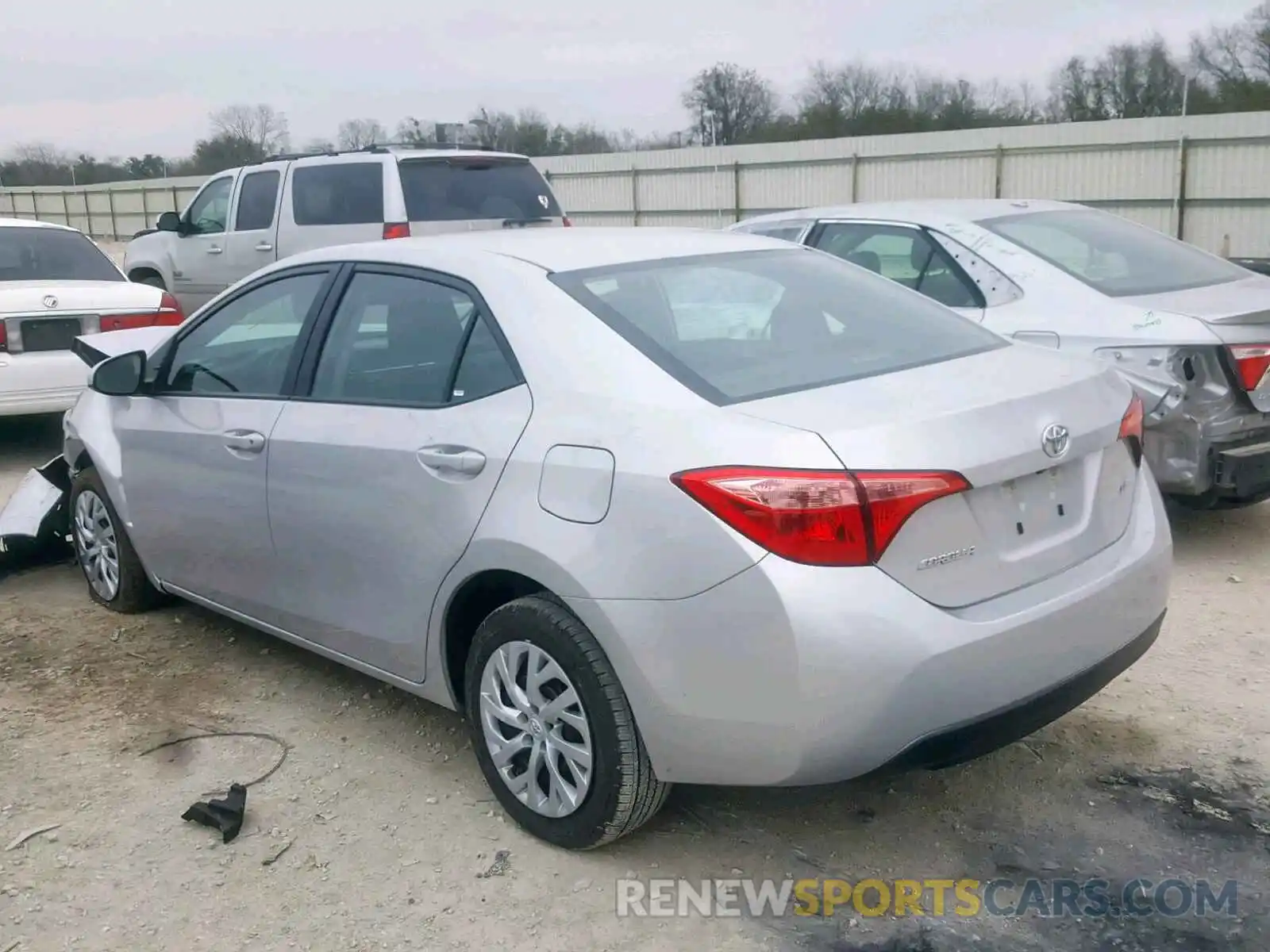 3 Photograph of a damaged car 5YFBURHE3KP897986 TOYOTA COROLLA 2019