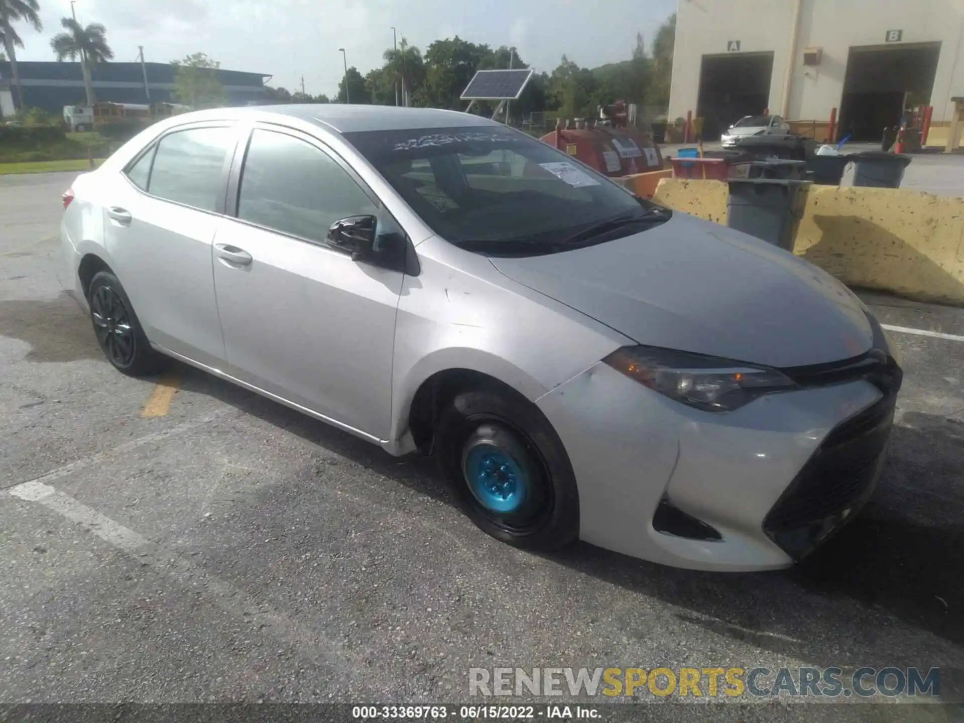 1 Photograph of a damaged car 5YFBURHE3KP898197 TOYOTA COROLLA 2019