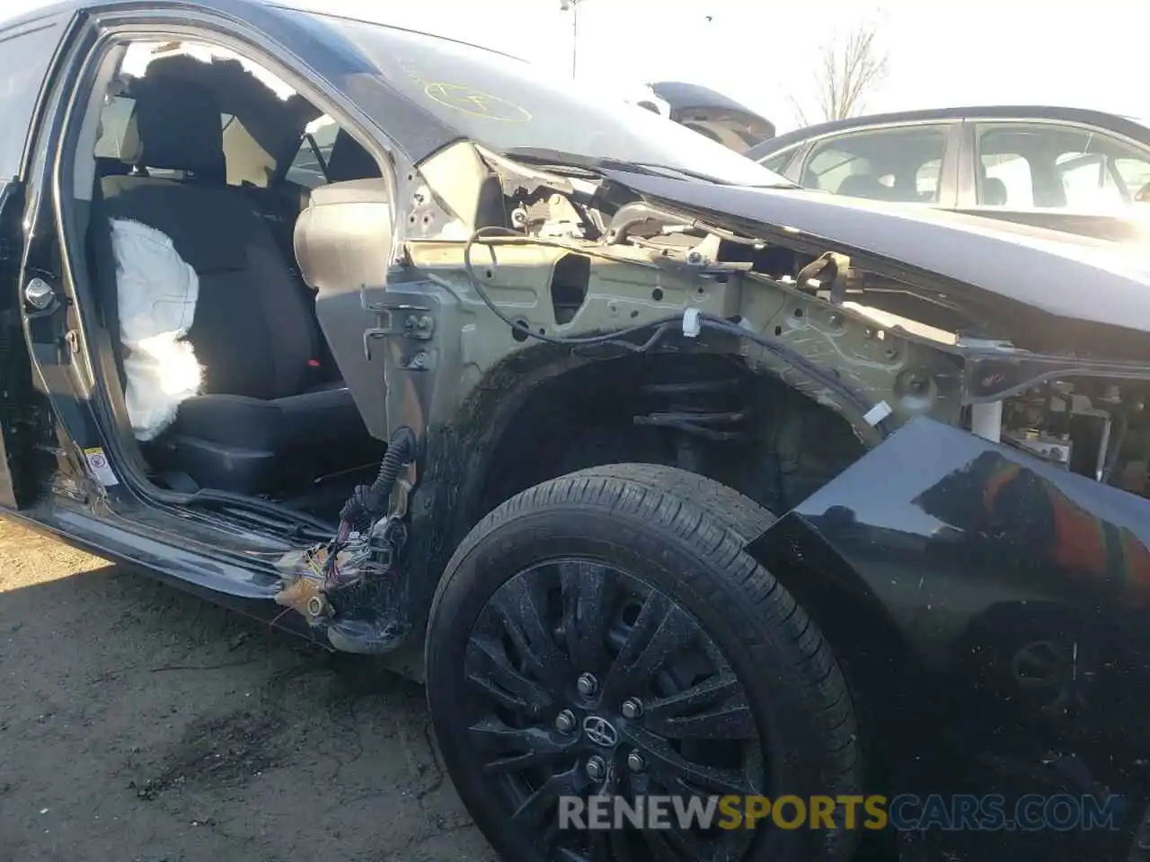 9 Photograph of a damaged car 5YFBURHE3KP898264 TOYOTA COROLLA 2019