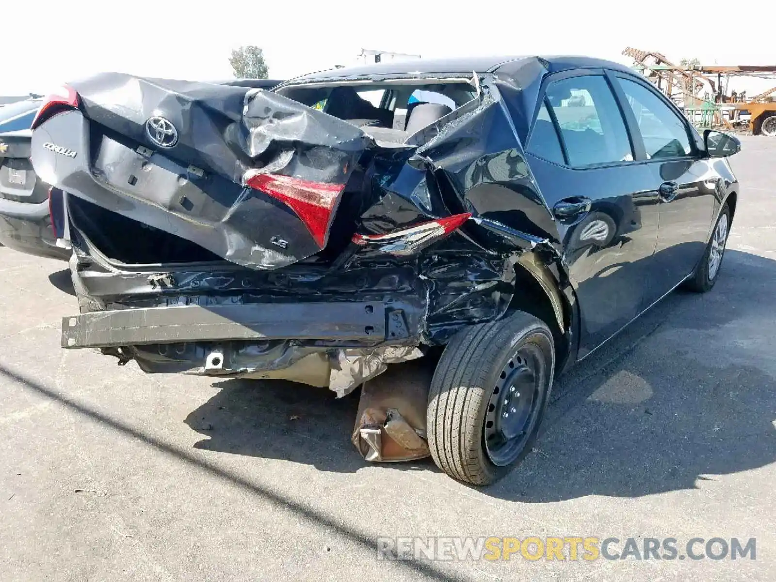 4 Photograph of a damaged car 5YFBURHE3KP898345 TOYOTA COROLLA 2019