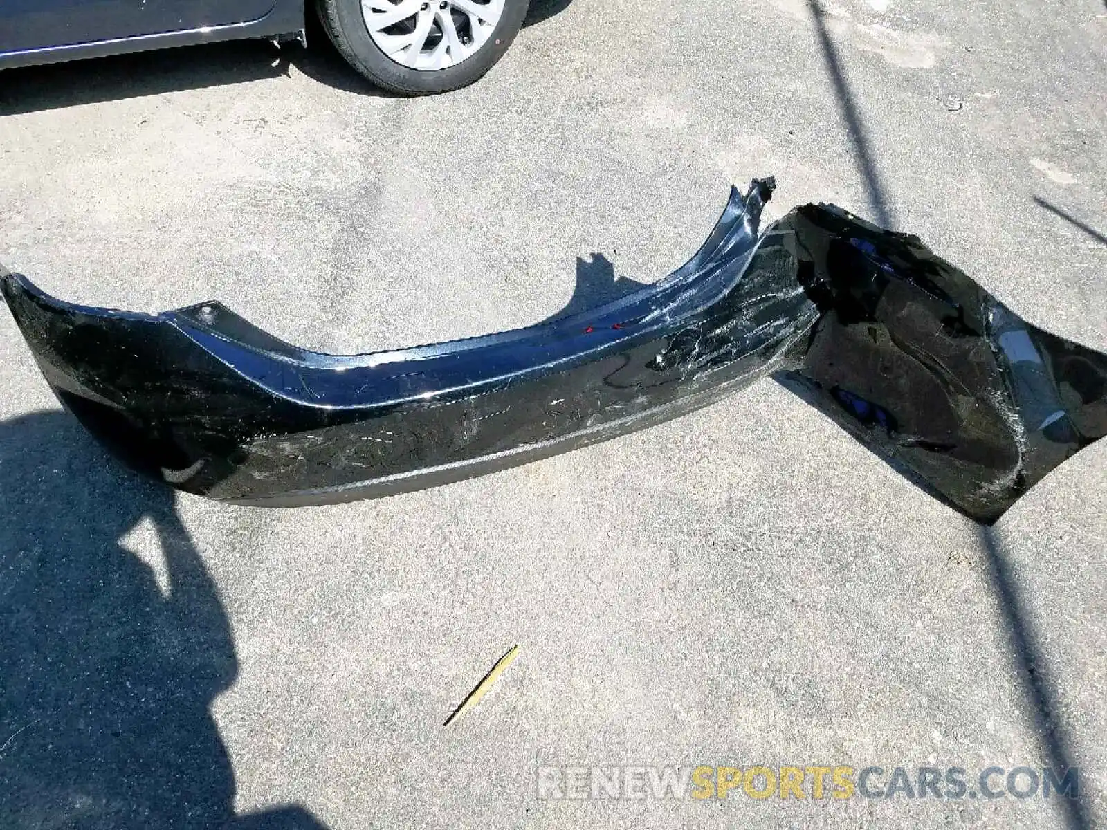 9 Photograph of a damaged car 5YFBURHE3KP898345 TOYOTA COROLLA 2019