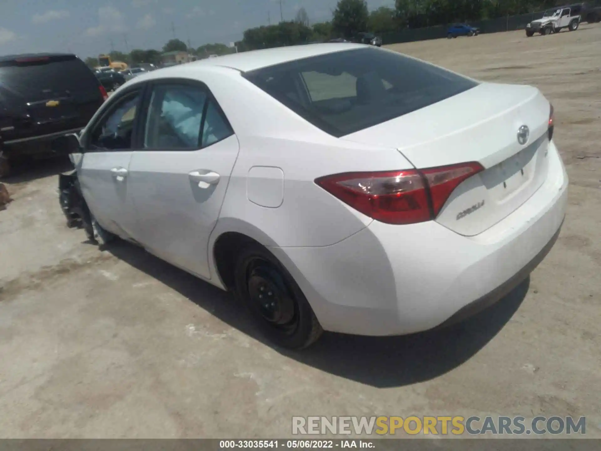 3 Photograph of a damaged car 5YFBURHE3KP898653 TOYOTA COROLLA 2019