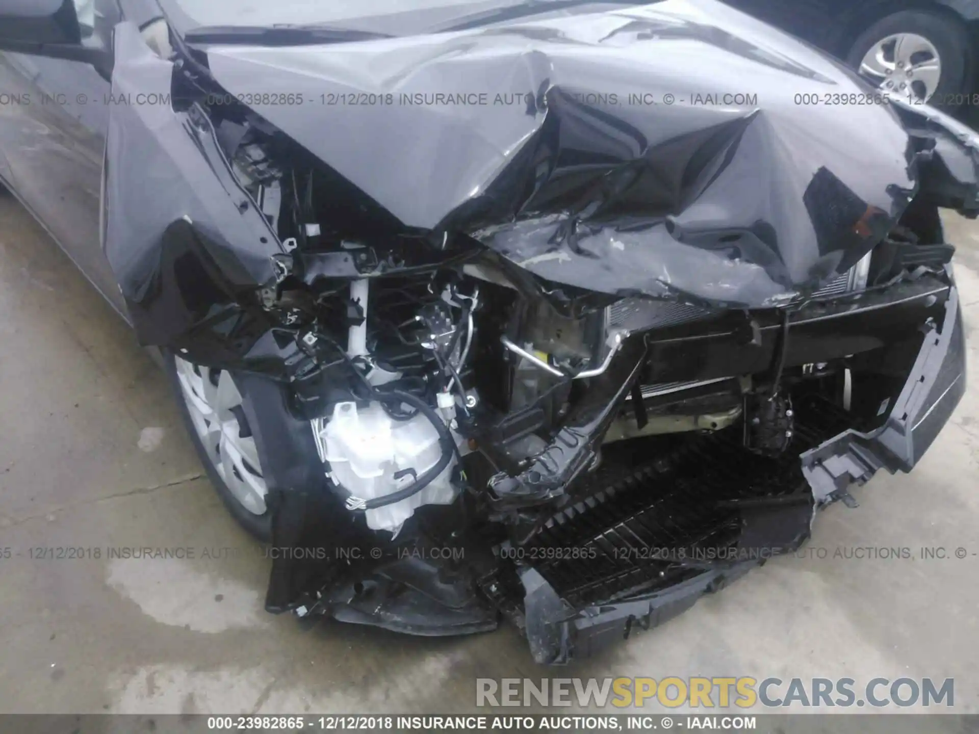 6 Photograph of a damaged car 5YFBURHE3KP898961 TOYOTA COROLLA 2019