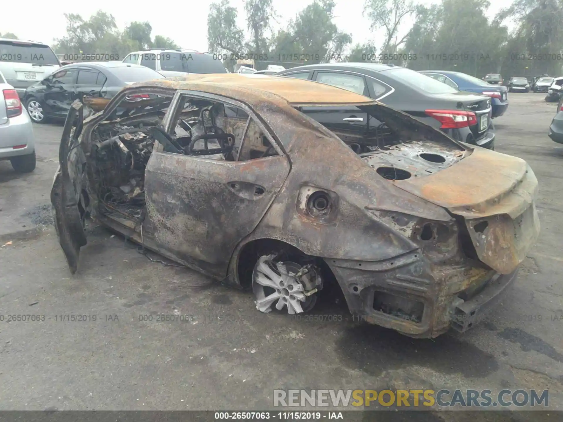 3 Photograph of a damaged car 5YFBURHE3KP899267 TOYOTA COROLLA 2019