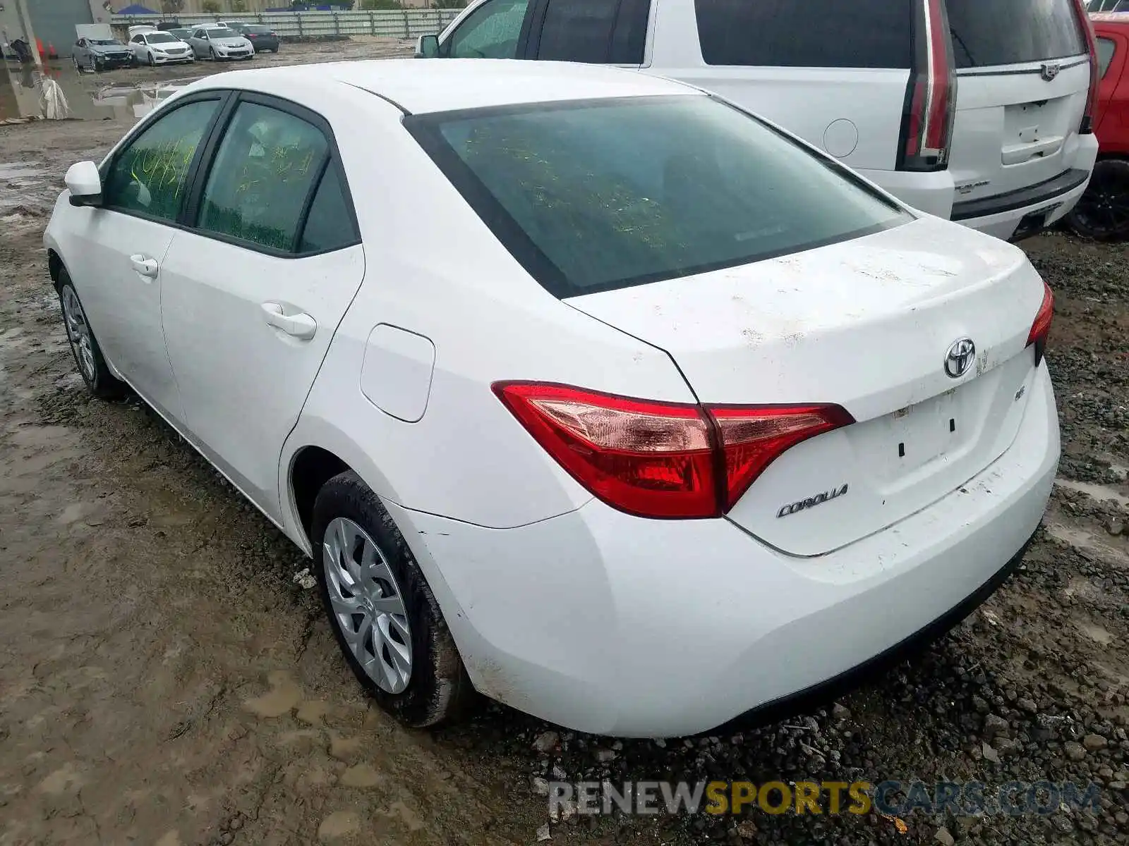 3 Photograph of a damaged car 5YFBURHE3KP899608 TOYOTA COROLLA 2019