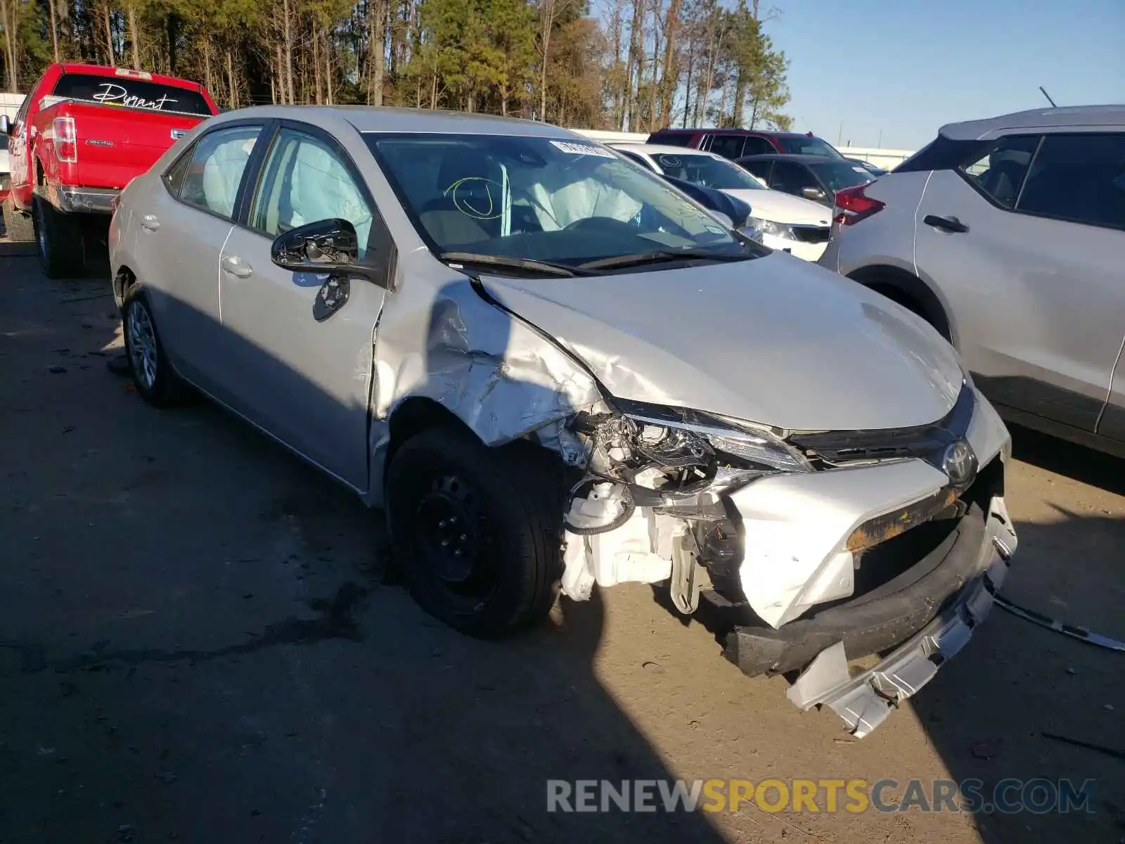 1 Photograph of a damaged car 5YFBURHE3KP899690 TOYOTA COROLLA 2019