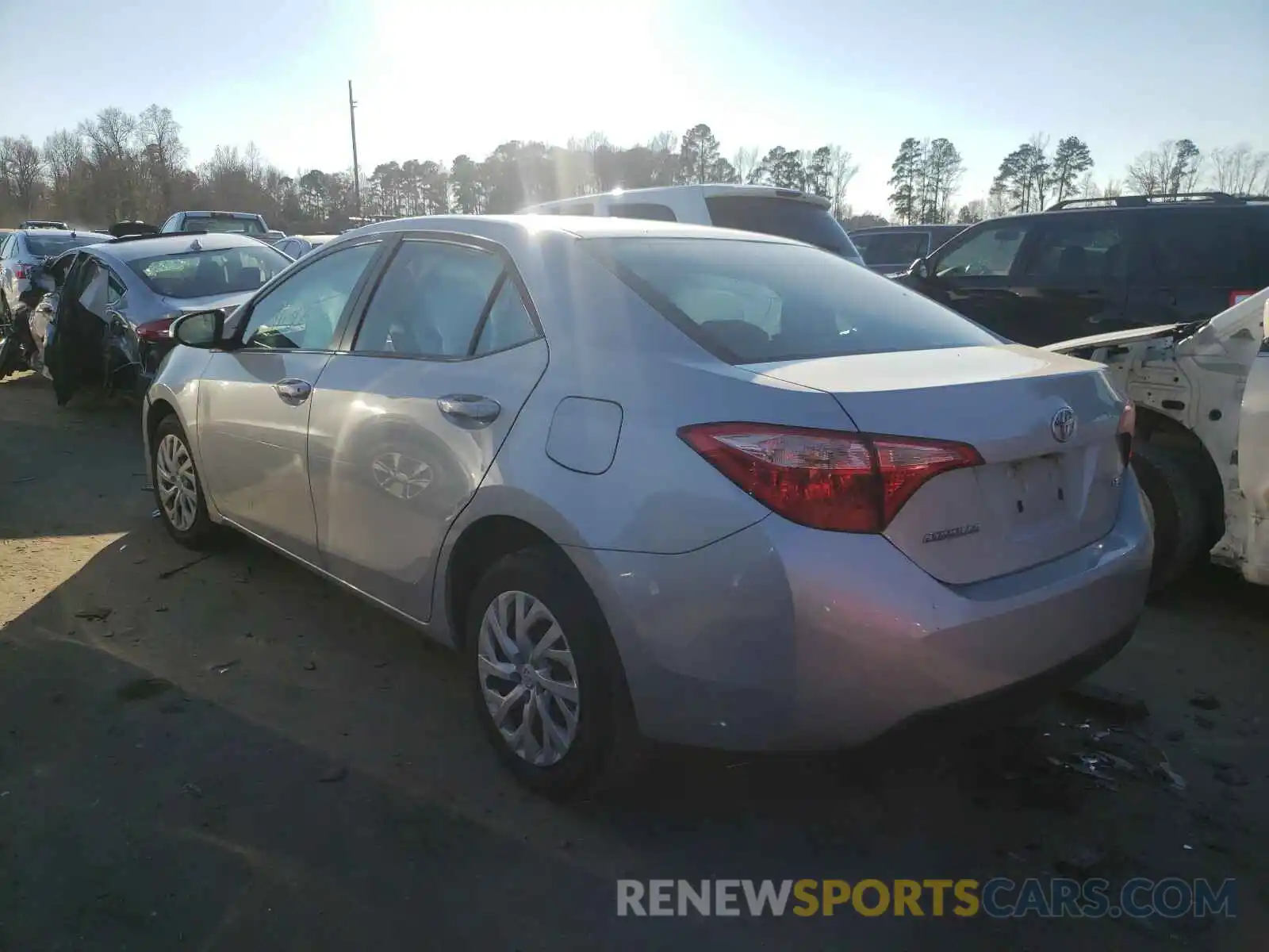 3 Photograph of a damaged car 5YFBURHE3KP899690 TOYOTA COROLLA 2019