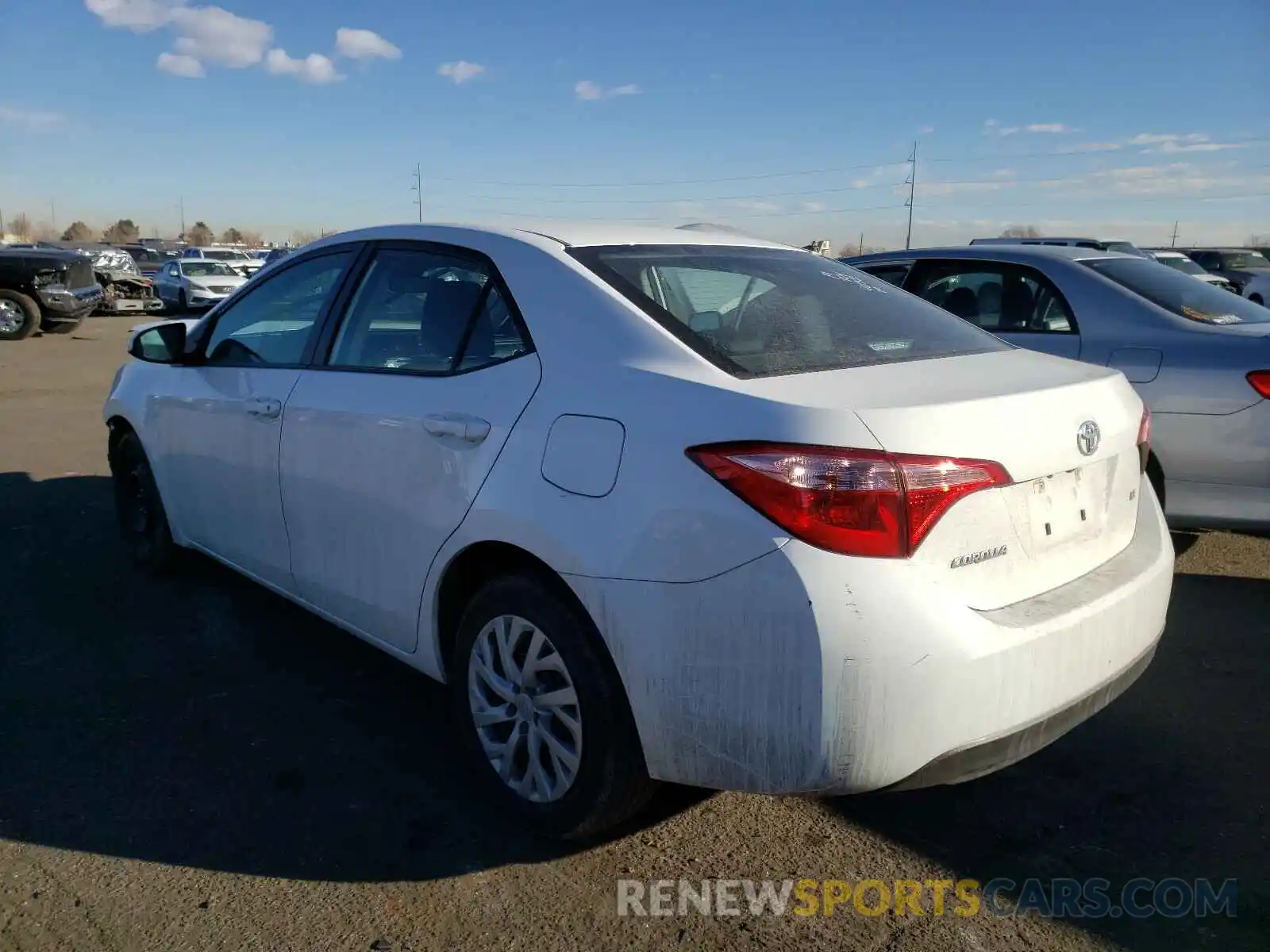 3 Photograph of a damaged car 5YFBURHE3KP900272 TOYOTA COROLLA 2019