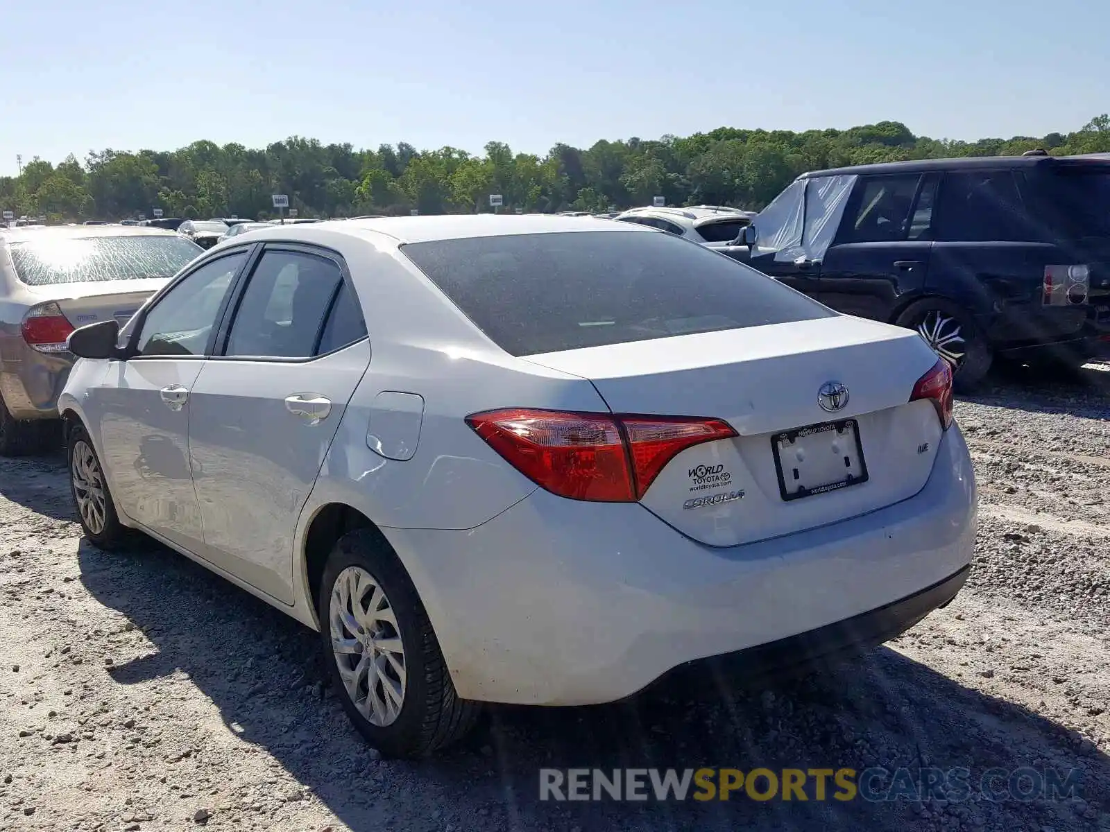 3 Photograph of a damaged car 5YFBURHE3KP901048 TOYOTA COROLLA 2019