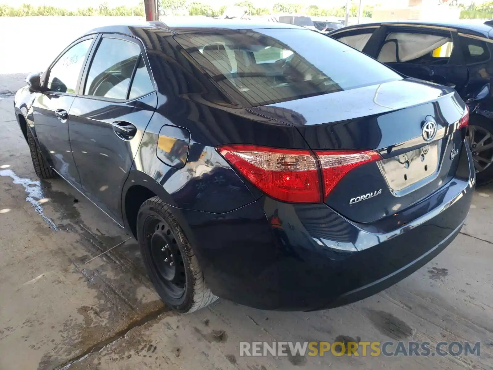 3 Photograph of a damaged car 5YFBURHE3KP901289 TOYOTA COROLLA 2019