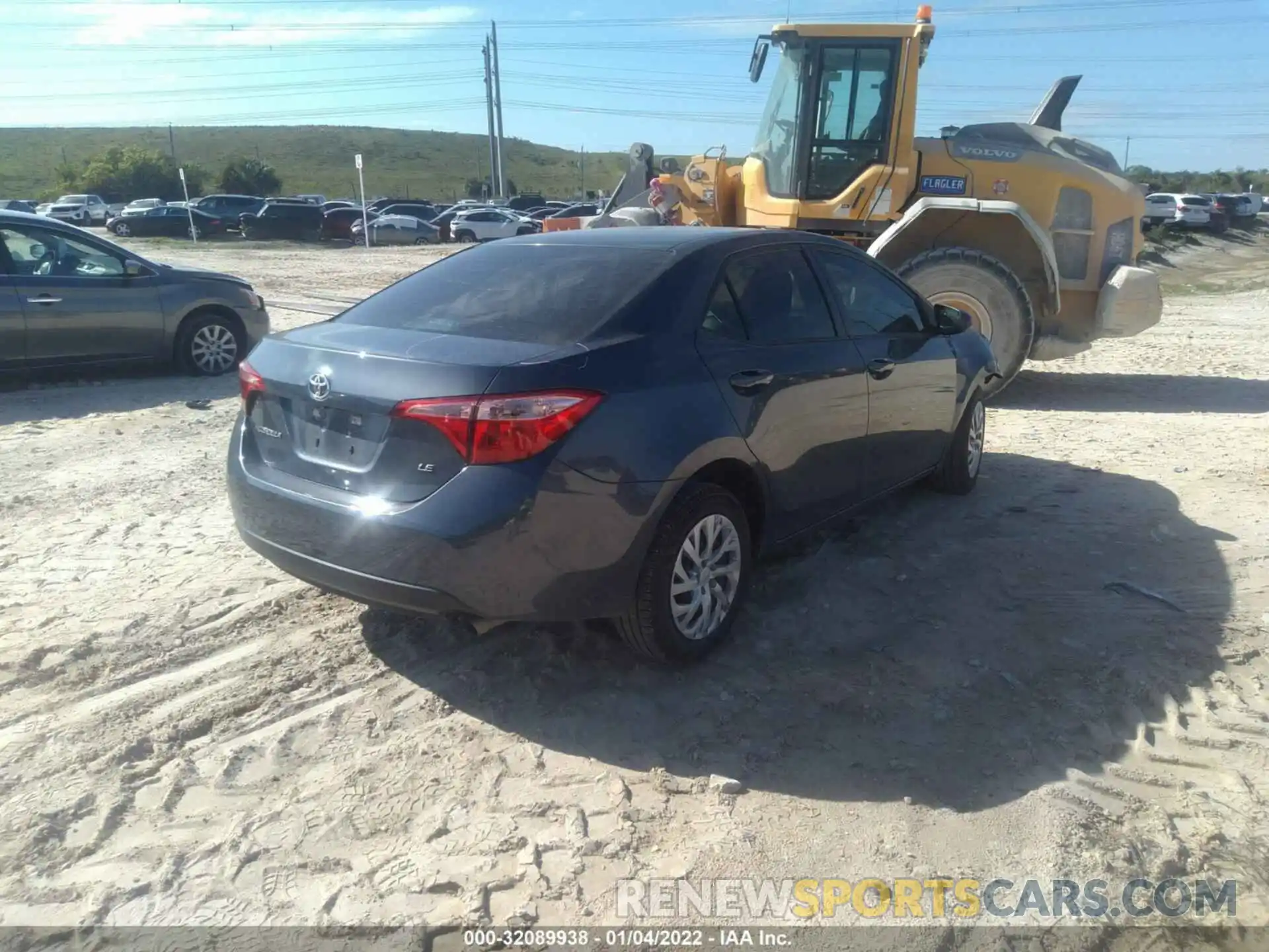 4 Photograph of a damaged car 5YFBURHE3KP901597 TOYOTA COROLLA 2019