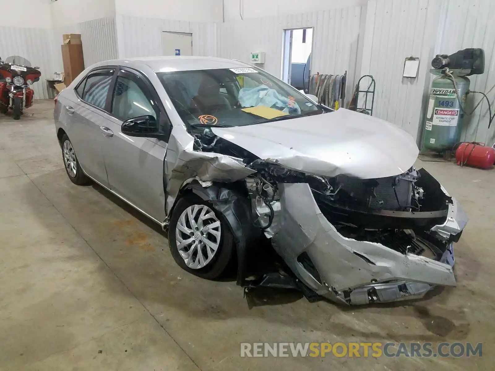 1 Photograph of a damaged car 5YFBURHE3KP901681 TOYOTA COROLLA 2019