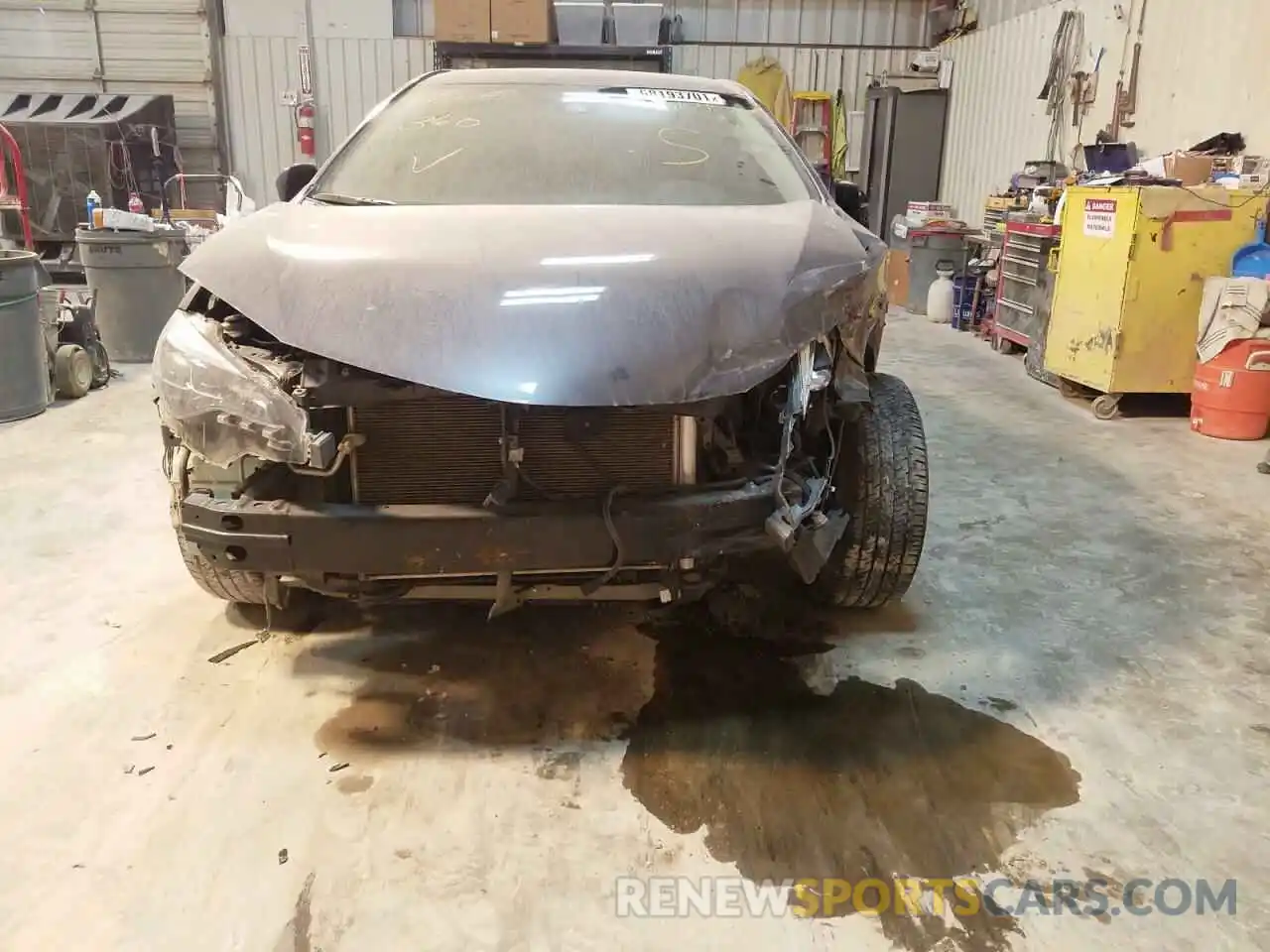 9 Photograph of a damaged car 5YFBURHE3KP902958 TOYOTA COROLLA 2019