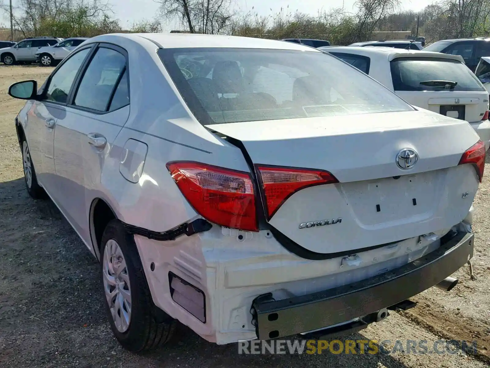 3 Photograph of a damaged car 5YFBURHE3KP904211 TOYOTA COROLLA 2019