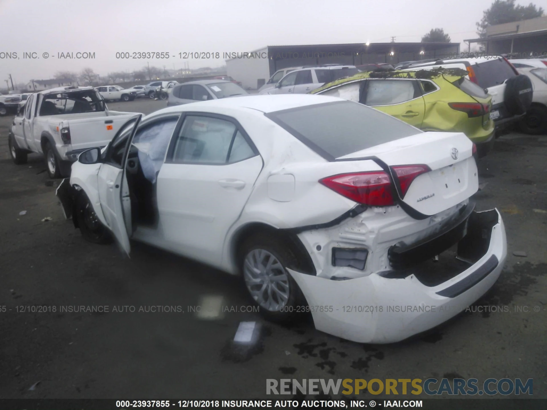 3 Photograph of a damaged car 5YFBURHE3KP905259 TOYOTA COROLLA 2019