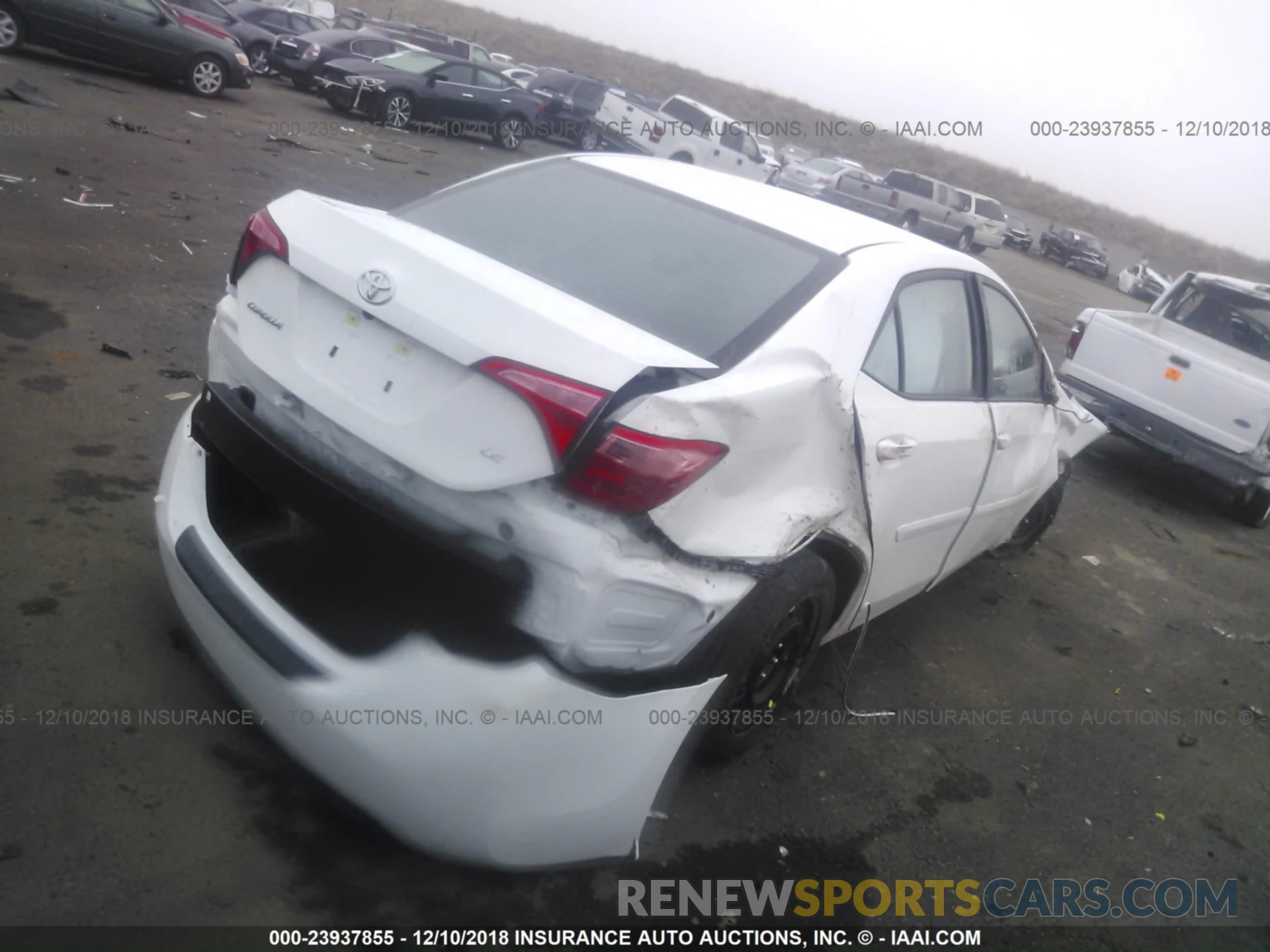 4 Photograph of a damaged car 5YFBURHE3KP905259 TOYOTA COROLLA 2019