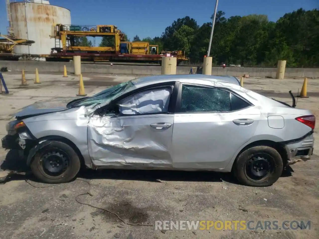 9 Photograph of a damaged car 5YFBURHE3KP907996 TOYOTA COROLLA 2019