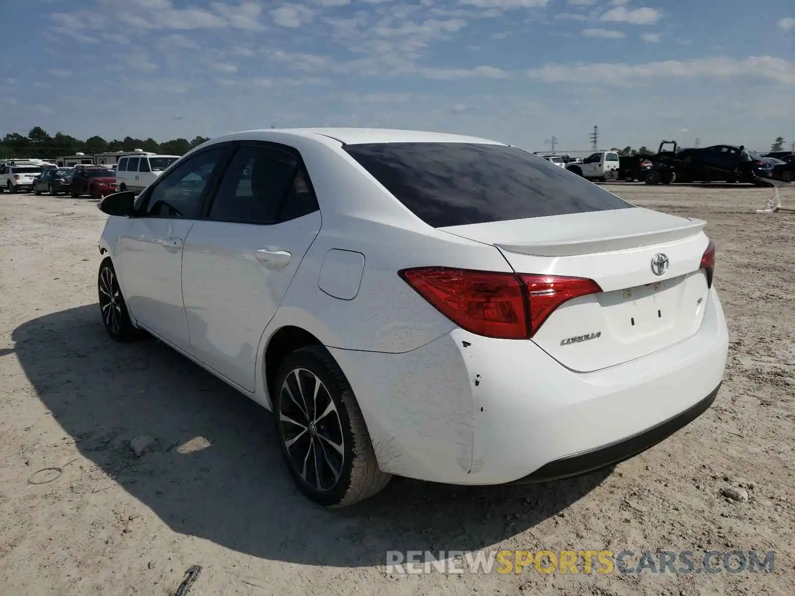 3 Photograph of a damaged car 5YFBURHE3KP908386 TOYOTA COROLLA 2019